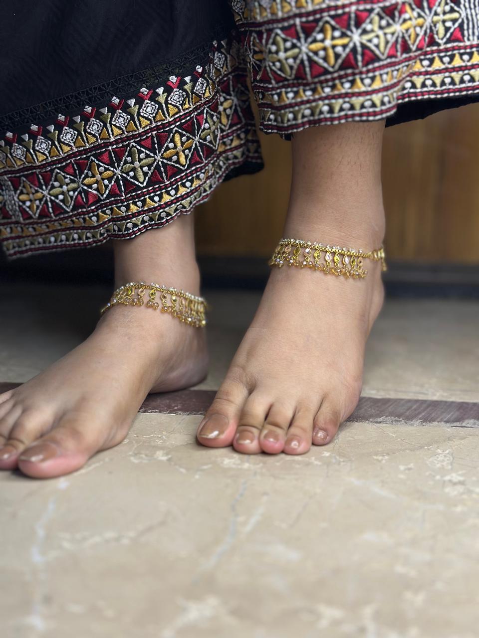Elegant Crystal Drop Anklet